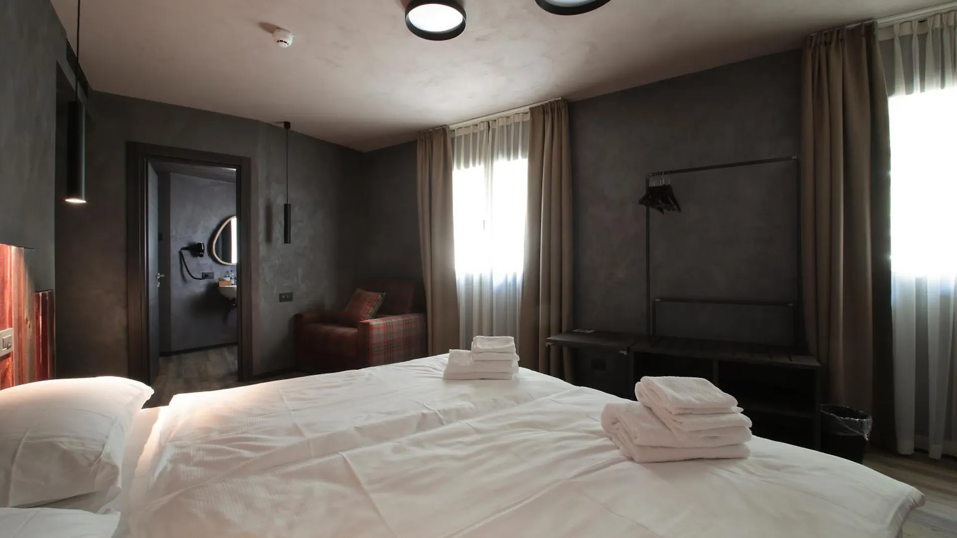 Crimea Wine Hotel Киавенна