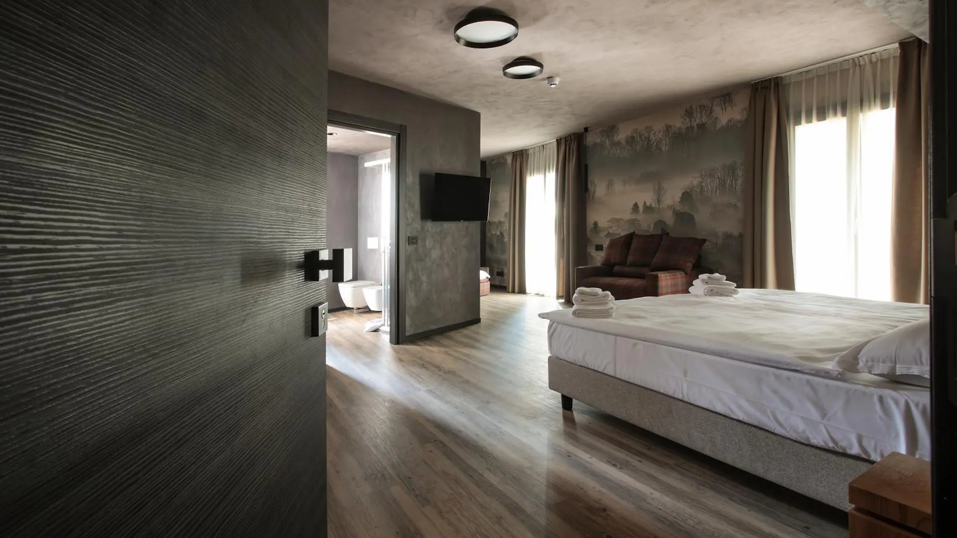 Crimea Wine Hotel Киавенна