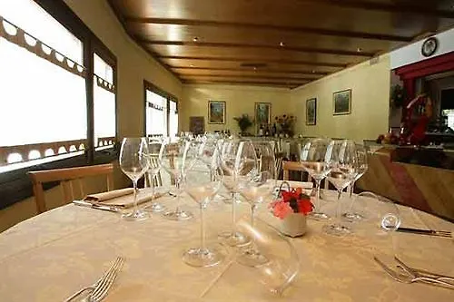 Crimea Wine Hotel Киавенна Италия