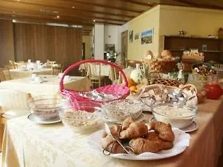 Crimea Wine Hotel Chiavenna Italia