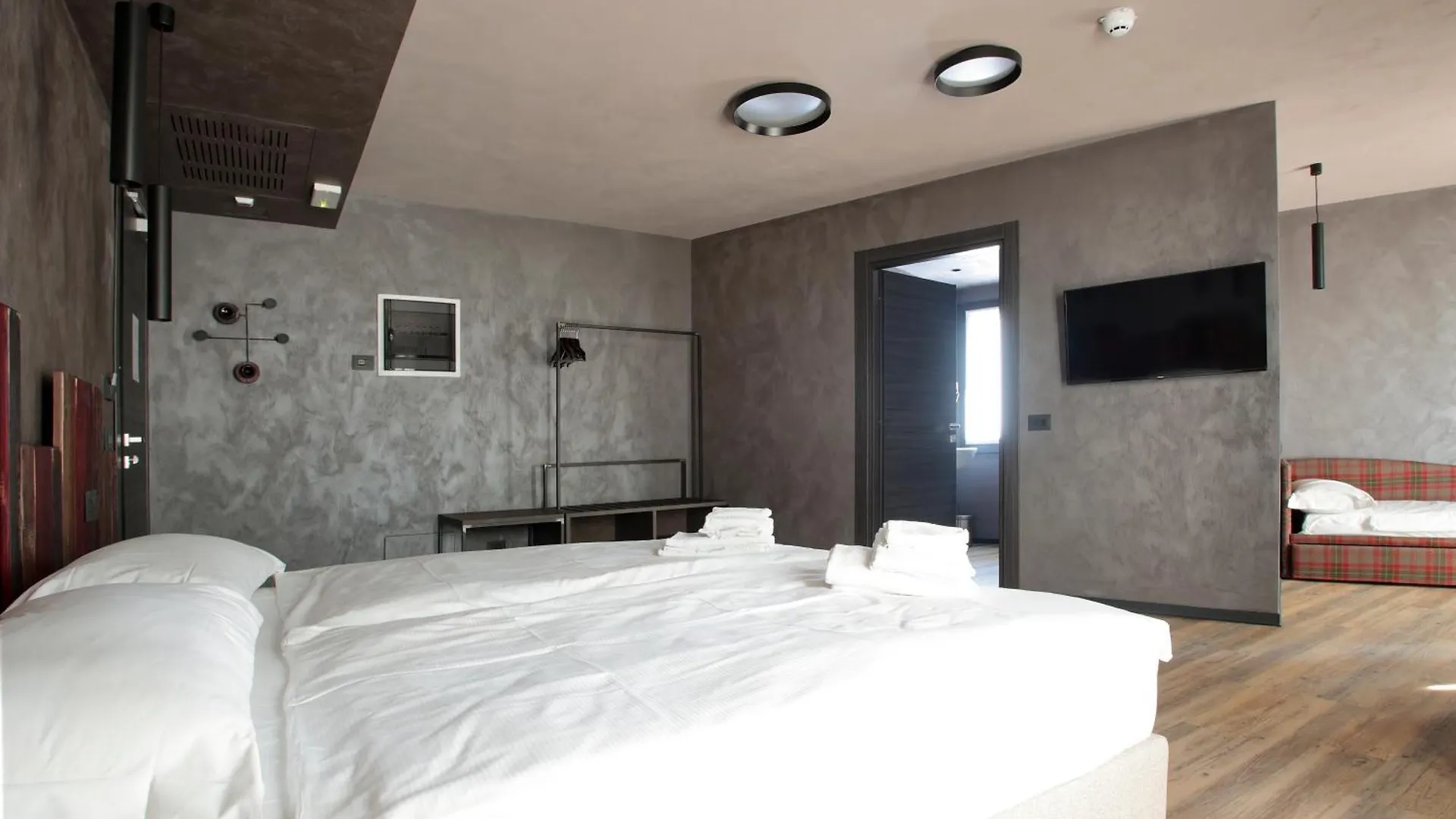 Crimea Wine Hotel Киавенна 3*,  Италия