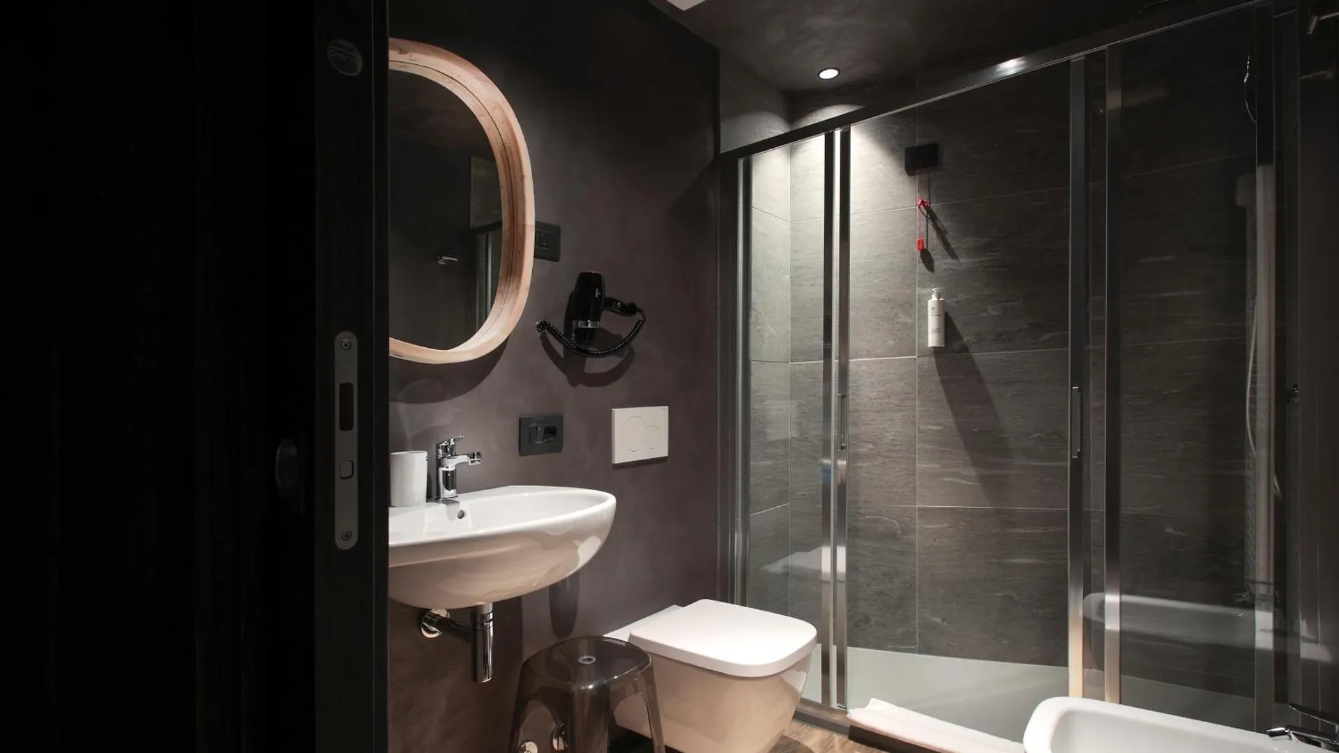 Crimea Wine Hotel Киавенна 3*,  Италия