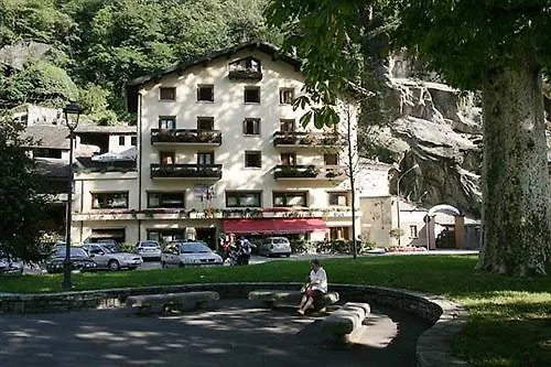 Crimea Wine Hotel Chiavenna