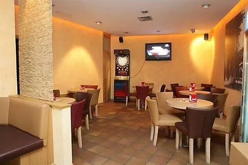 Crimea Wine Hotel Chiavenna