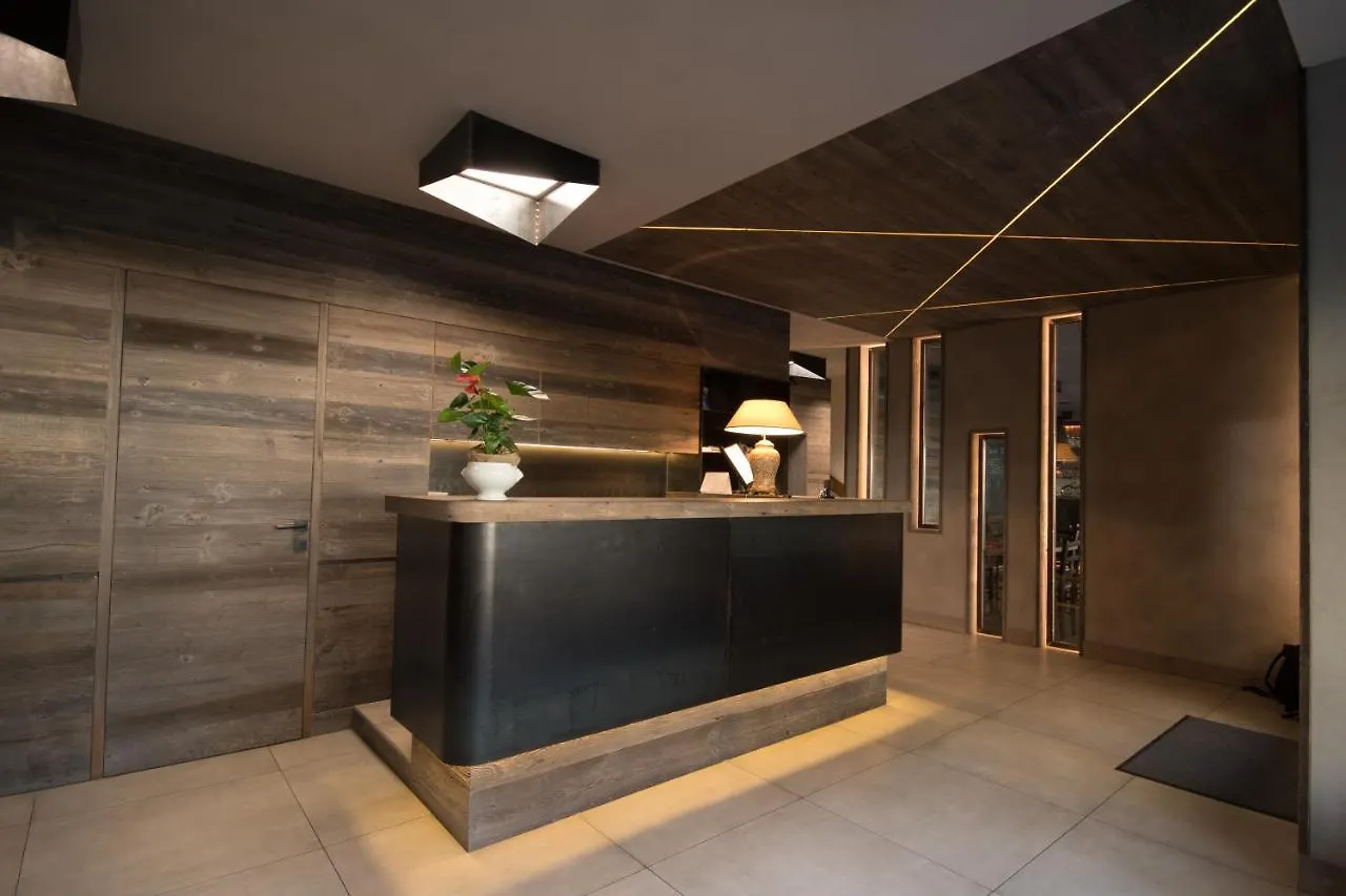 Crimea Wine Hotel Chiavenna